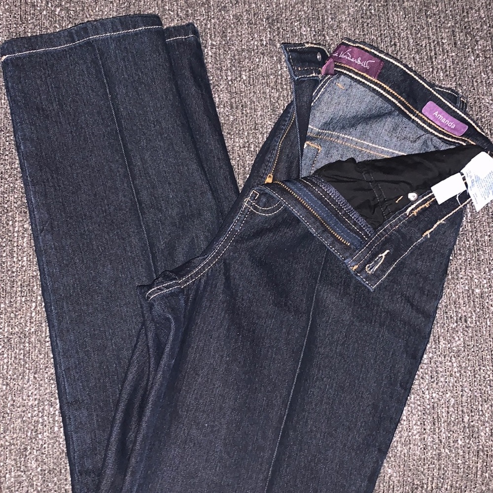 Gloria Vanderbilt straight leg dark denim, 6